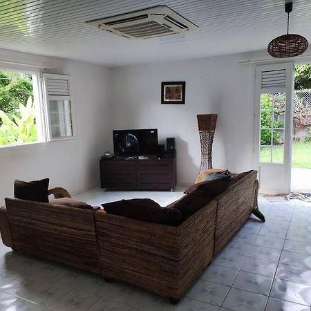 Villa Familiale Avec Piscine Le Marin Bagian luar foto