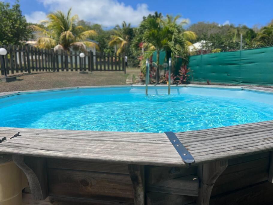 Villa Familiale Avec Piscine Le Marin Bagian luar foto